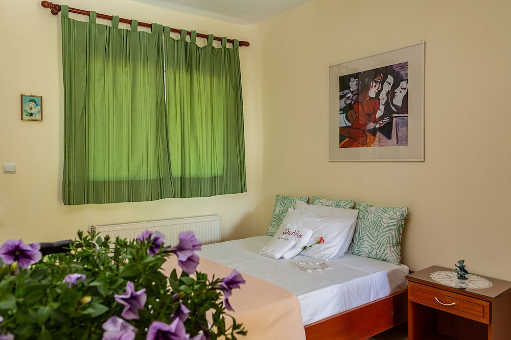 Triple Room, Multiple Beds, Non Smoking, Sea View photo 3