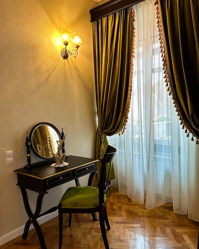 Romantic Apartment photo 1