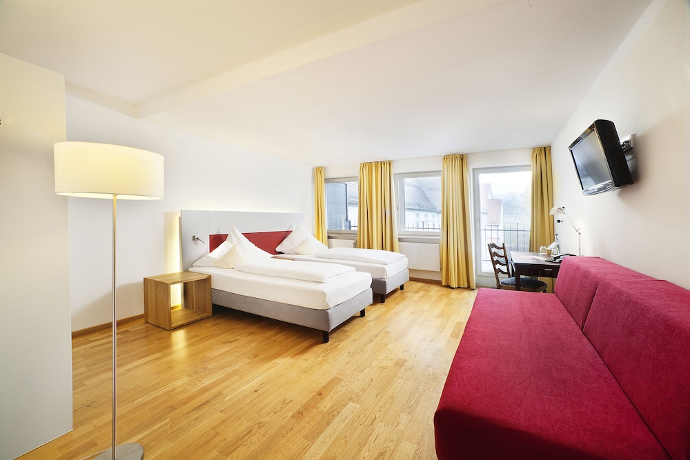 Comfort Double Room, 1 Bedroom, Balcony photo 3