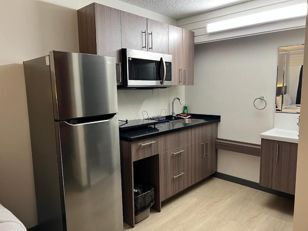 Exclusive 2 Double Bedroom with Kitchenette photo 2
