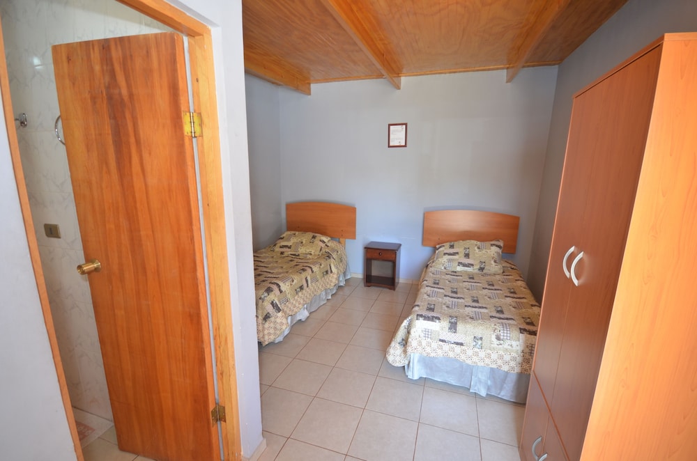Double Room, 2 Twin Beds, Ensuite photo 1