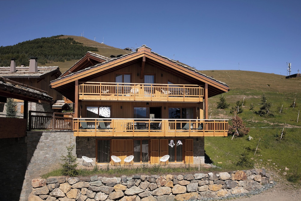 Room, Multiple Beds, Mountain View
