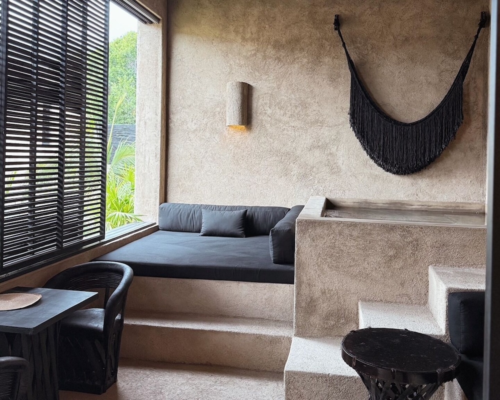 Penthouse, Balcony, Partial Ocean View