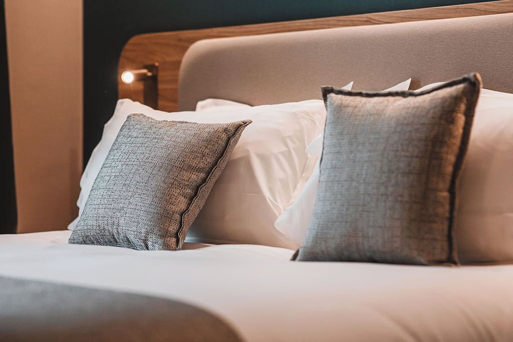Standard Room, 2 Twin Beds (Free Breakfast) - Photo 1