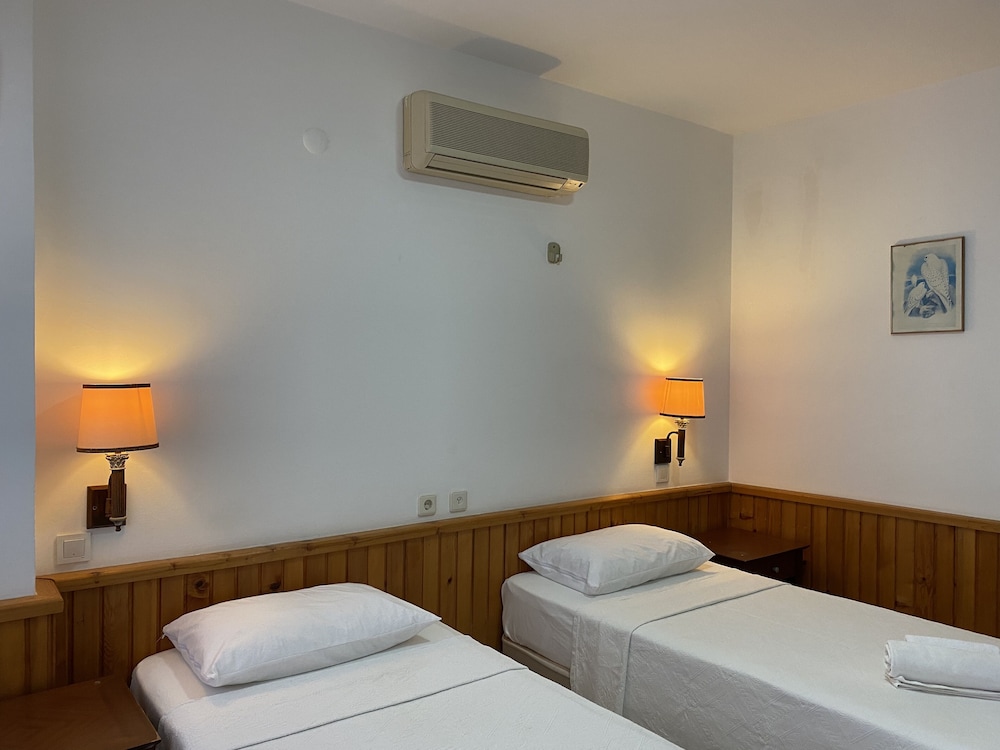 Standard Room photo 1
