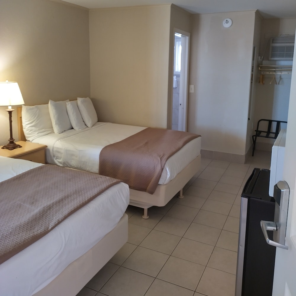 Standard Double Room, 2 Double Beds photo 1