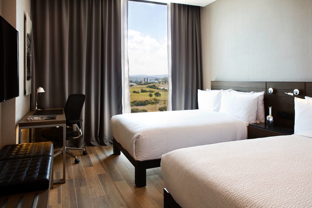 Room, 2 Double Beds, Terrace photo 2
