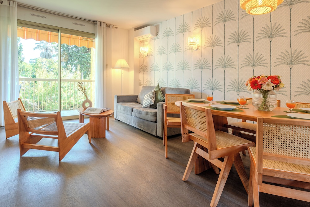 Apartment, 2 Bedrooms, Air conditioning, Beachside