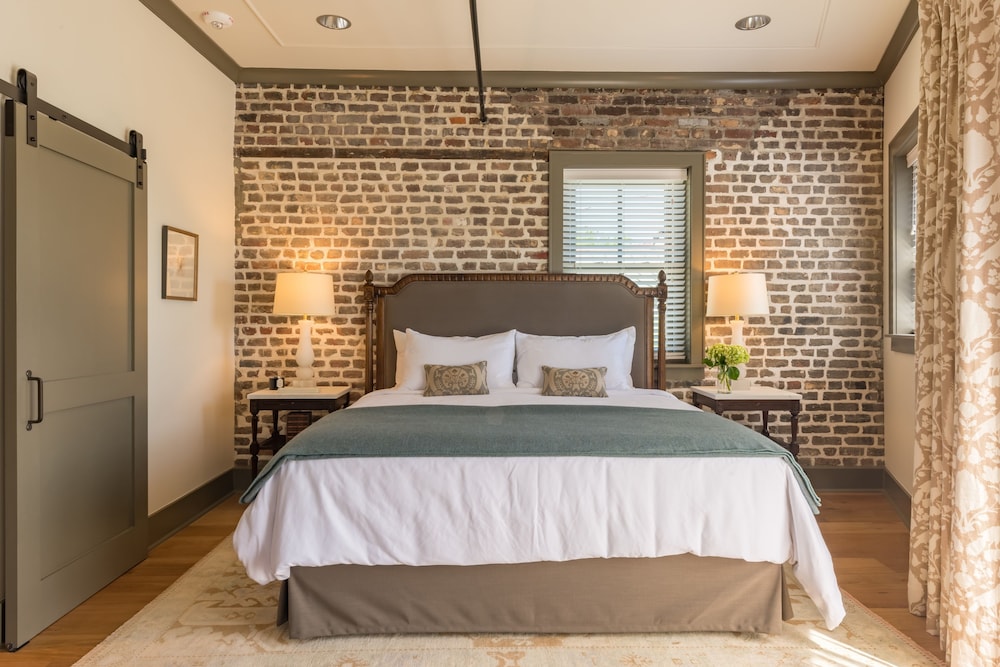 St. Phillip Suite - Photo 1