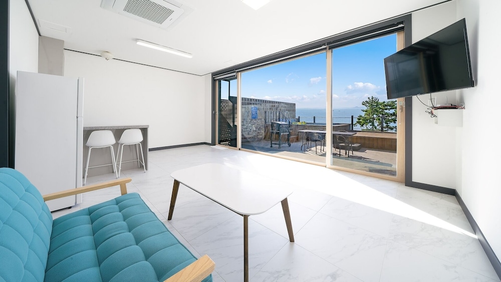 Basic Room, 1 Bedroom (102(Poolvilla, Ocean view)) photo 2