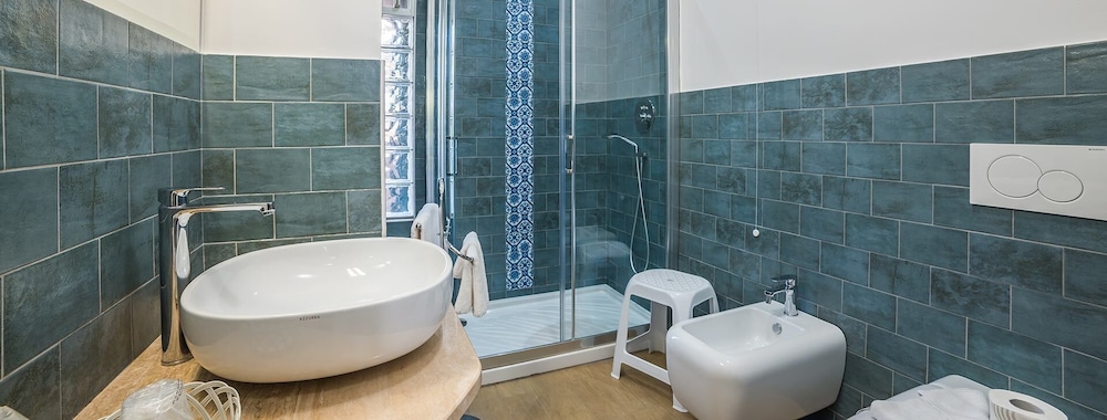 Standard Double or Twin Room photo 3