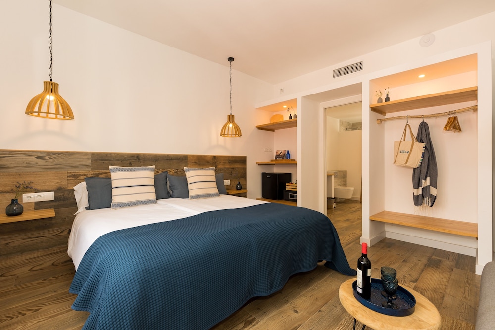 Superior Double Room - Photo 9
