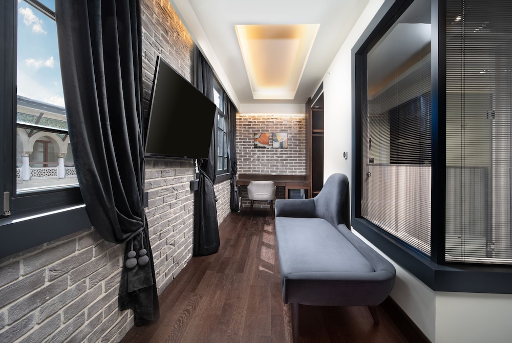 Premium Room, 1 King Bed
