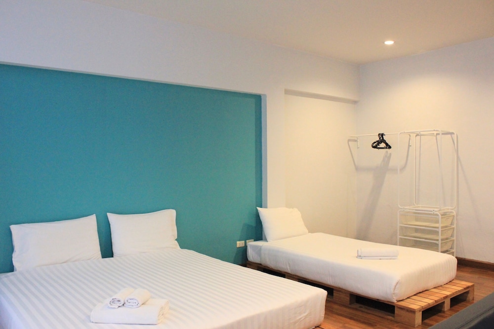 City Triple Room, Multiple Beds, Non Smoking, City View photo 1