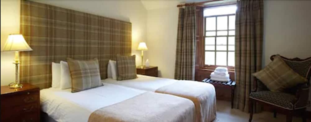 Standard Double or Twin Room - Photo 1