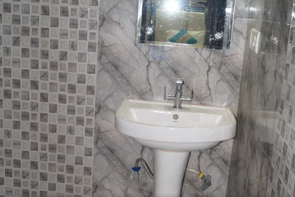 Deluxe Double Room - Photo 5