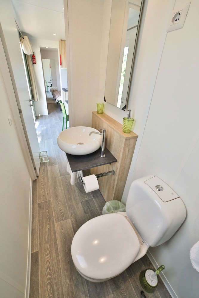 Exclusive Cottage, Lake View (Apple) photo 2