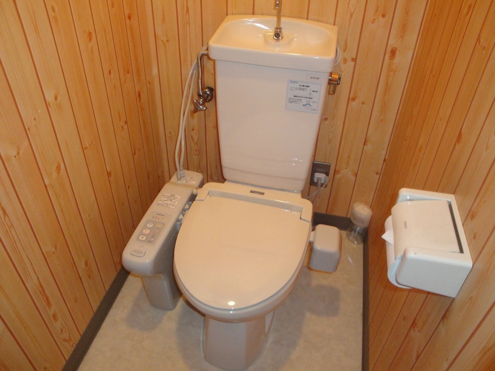 Japanese-Style Room (Family, 10 Tatami Mats, Shared Bath) photo 2