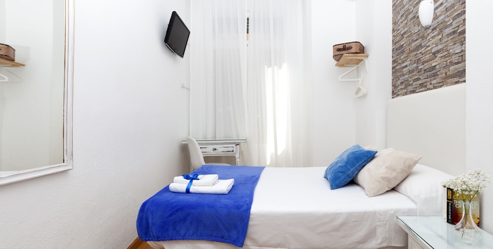 Single Room photo 3