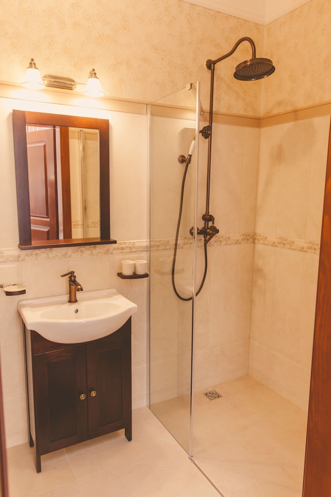 Standard Double Room, 1 Double Bed photo 3