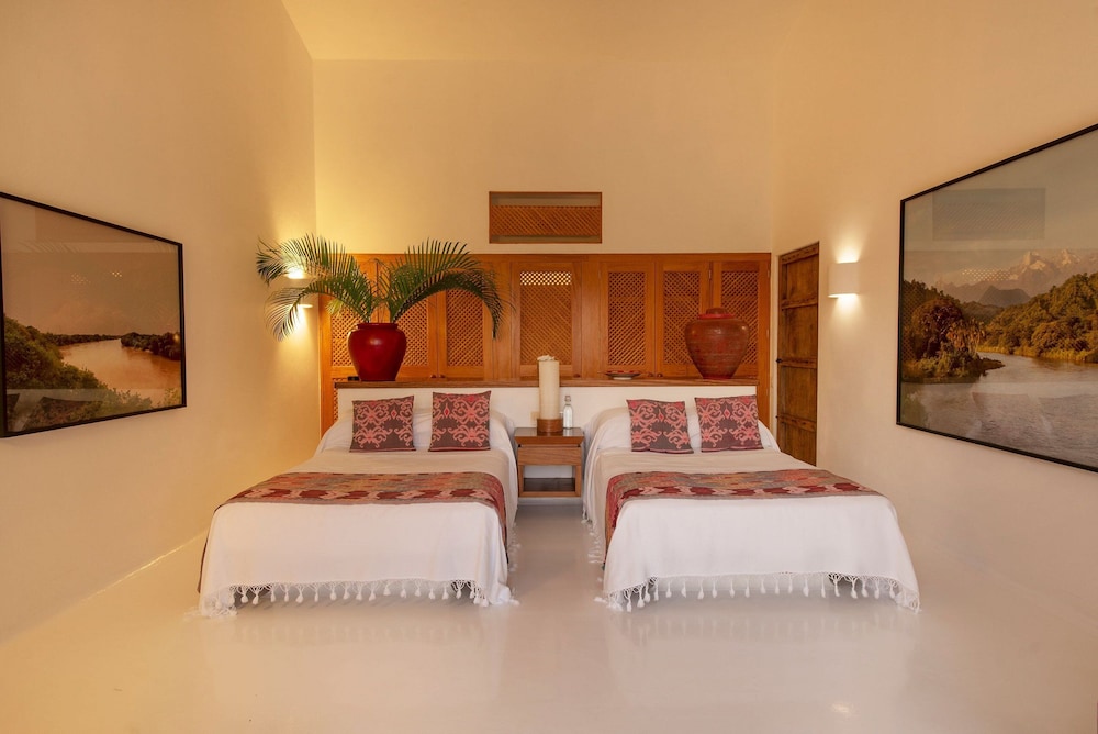 Villa photo 1