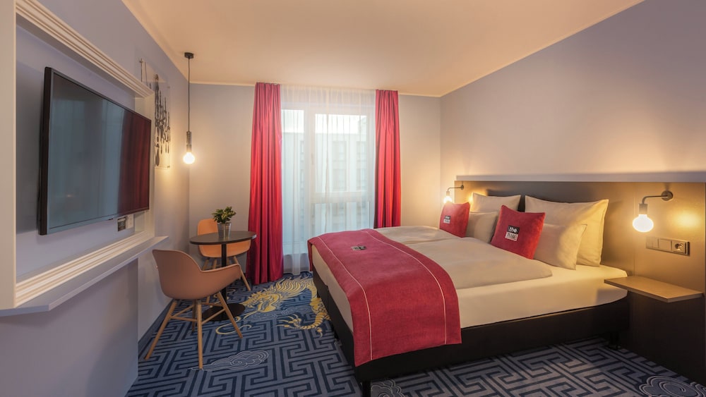 Premium Room - Photo 5