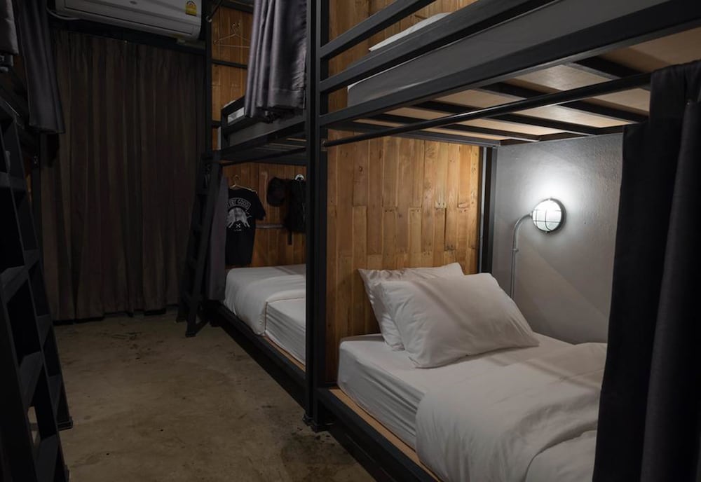 Bunk Bed In Mixed Dormitory Room photo 1
