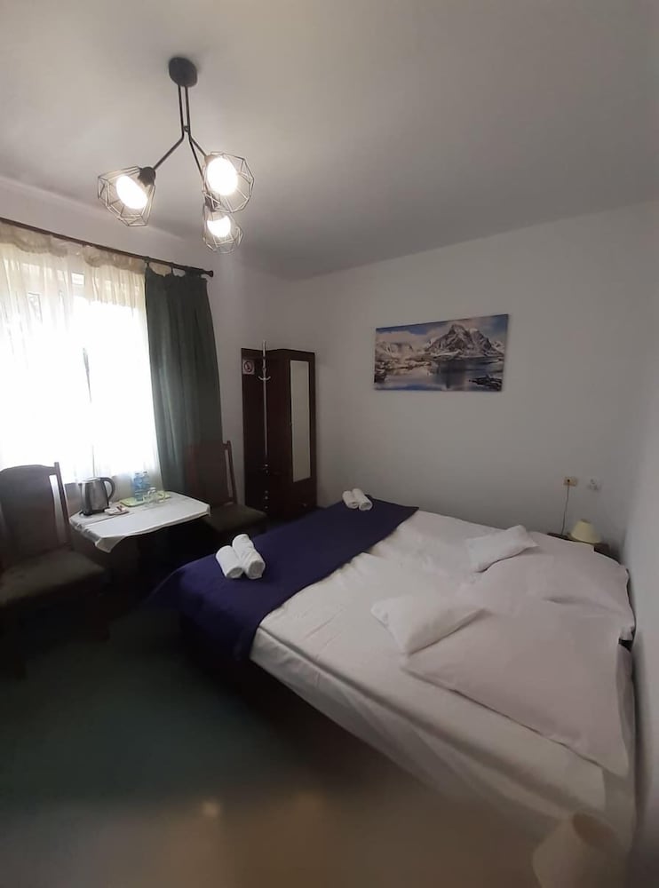 Standard Twin Room photo 1