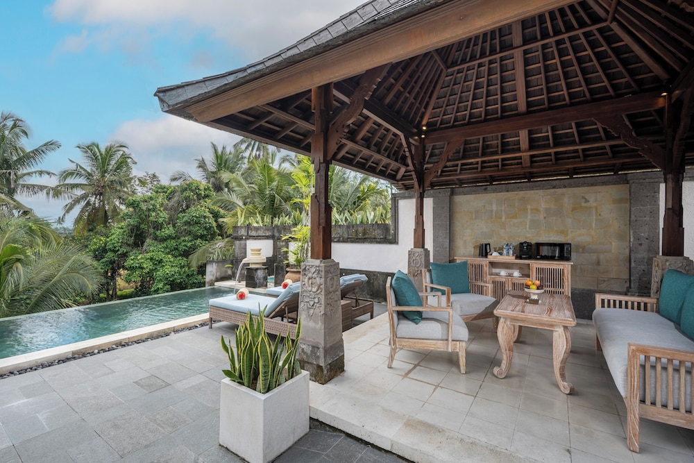 2-Bedroom Royal Sky Villa