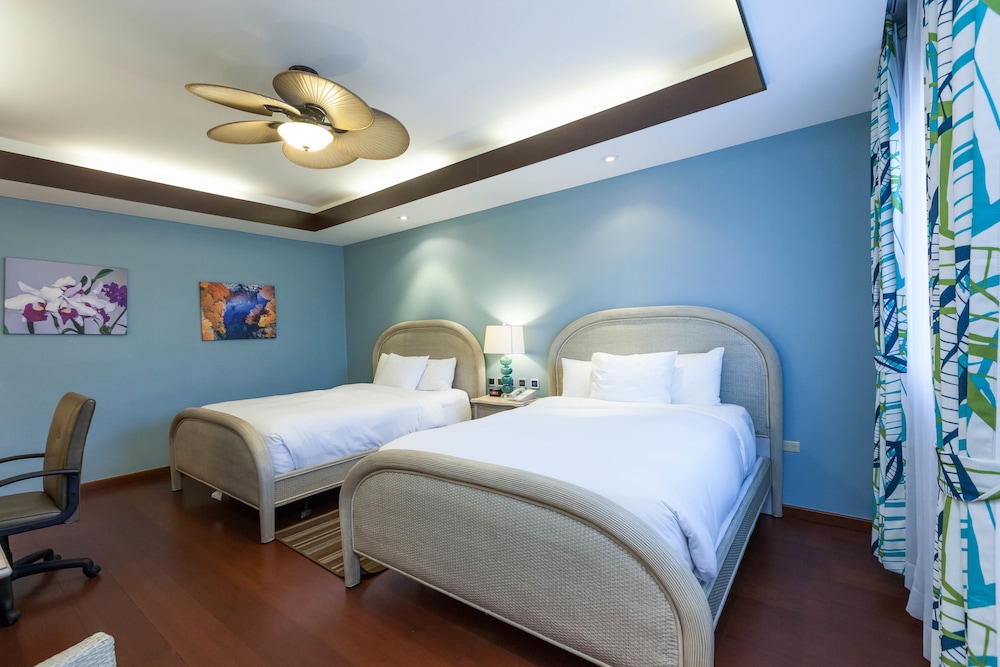Standard Room, 2 Queen Beds, Non Smoking