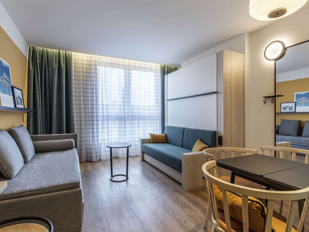 Studio, Multiple Beds
