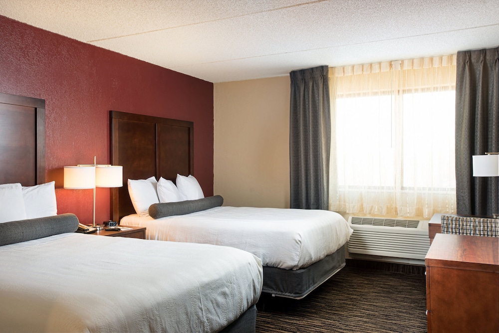 Room, 2 Queen Beds photo 1