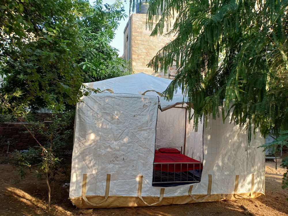 Luxury Tent, 1 Bedroom, Private Bathroom, Garden View photo 1