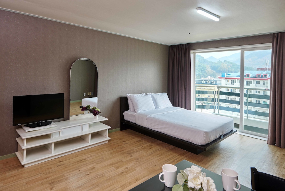 Standard Room, 1 Bedroom (25PY- Actual Floor Space 15PY) photo 1