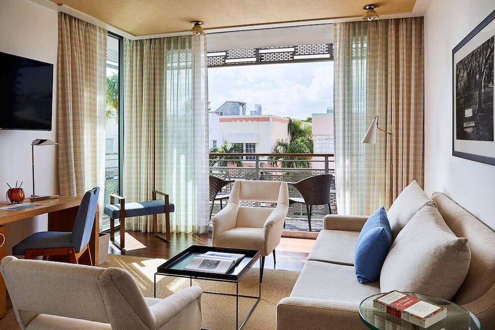 Betsy Balcony Suite - Photo 1
