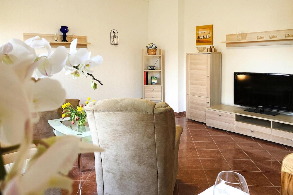 Classic Apartment, 2 Bedrooms photo 1