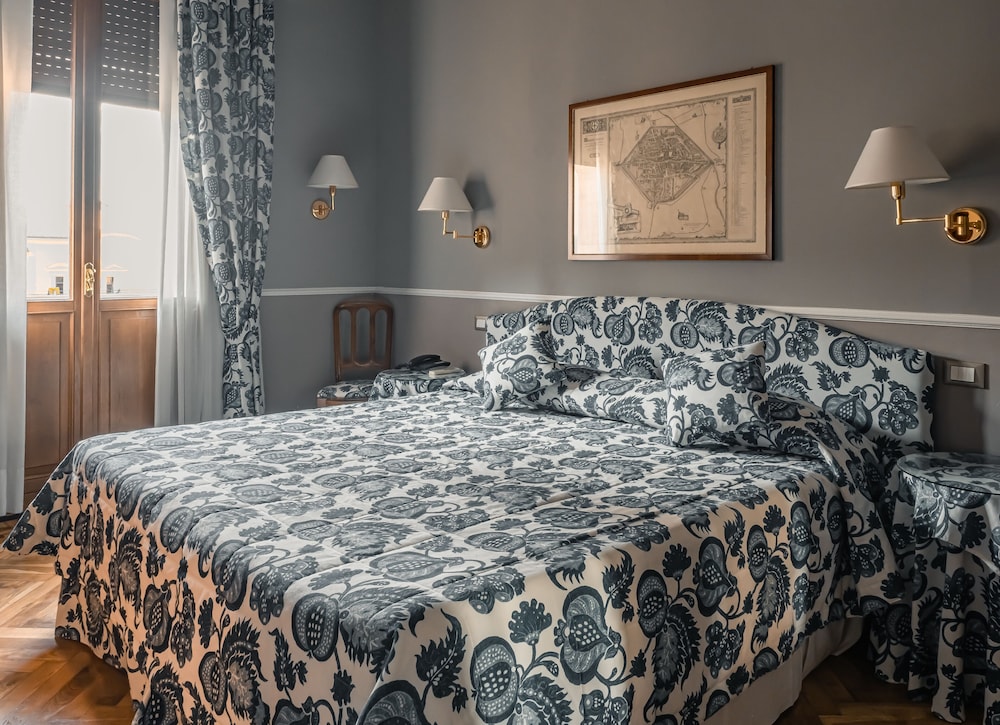 Junior Suite, City View - Photo 1