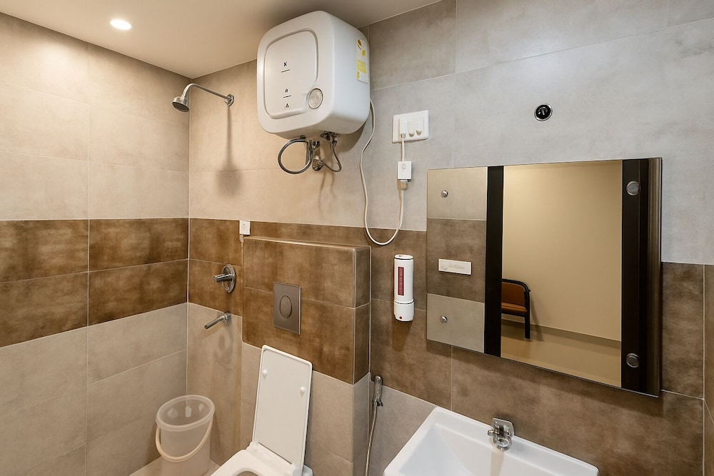 Deluxe Room, City View