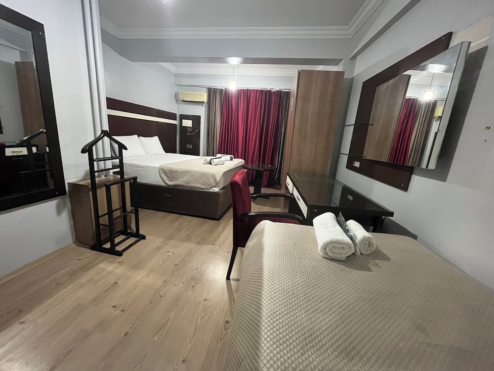 Family Suite, Balcony, City View