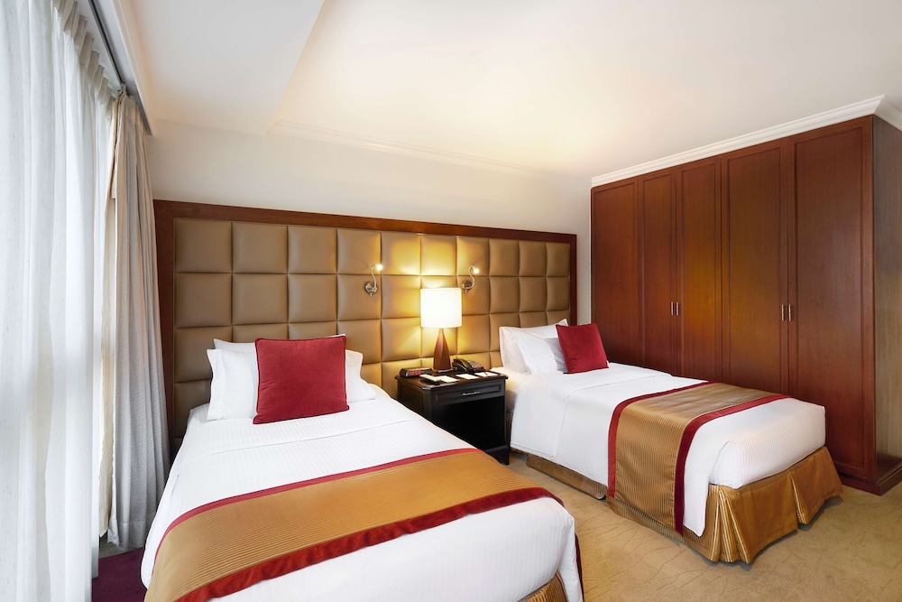 Three-Bedroom Suite - Photo 12