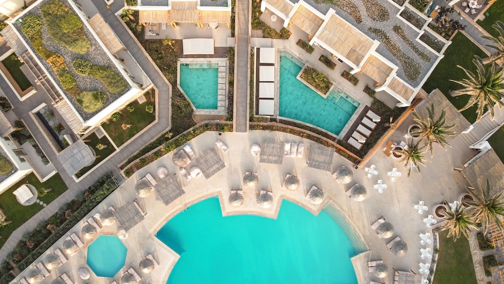 Superior Suite Private Pool