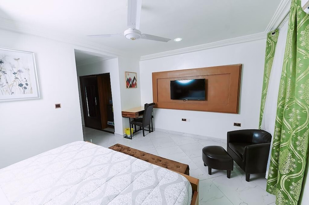 Deluxe Double Room, 1 King Bed photo 1
