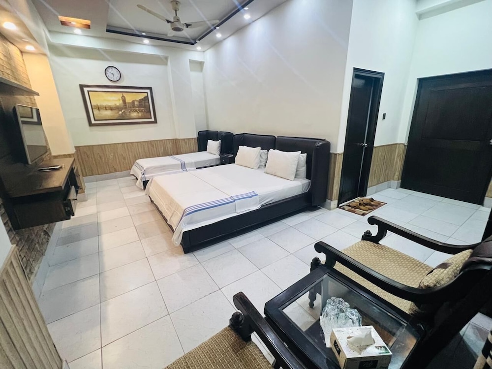 Classic Triple Room