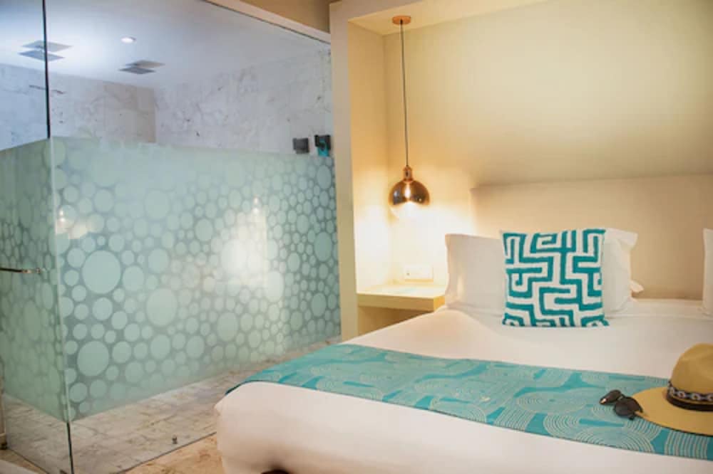 Standard Room - Photo 8