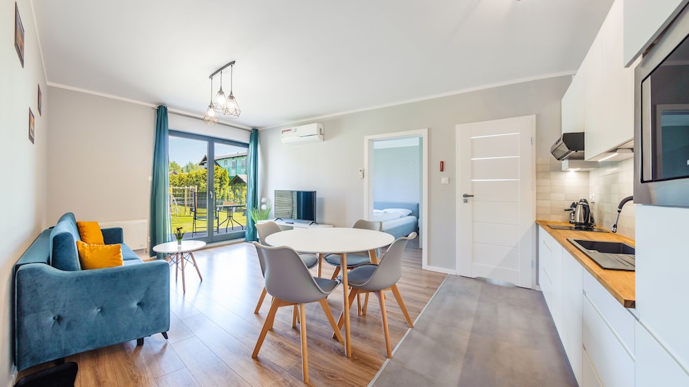 Apartment (4)