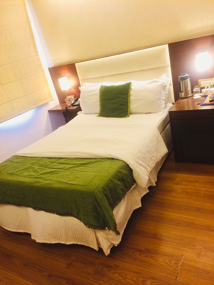 Deluxe Double Room photo 3