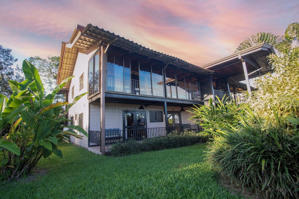 Family Room - Photo 8