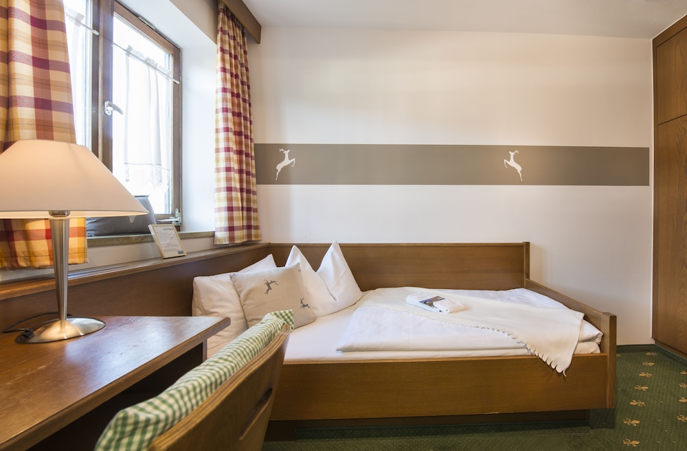 Classic Single Room
