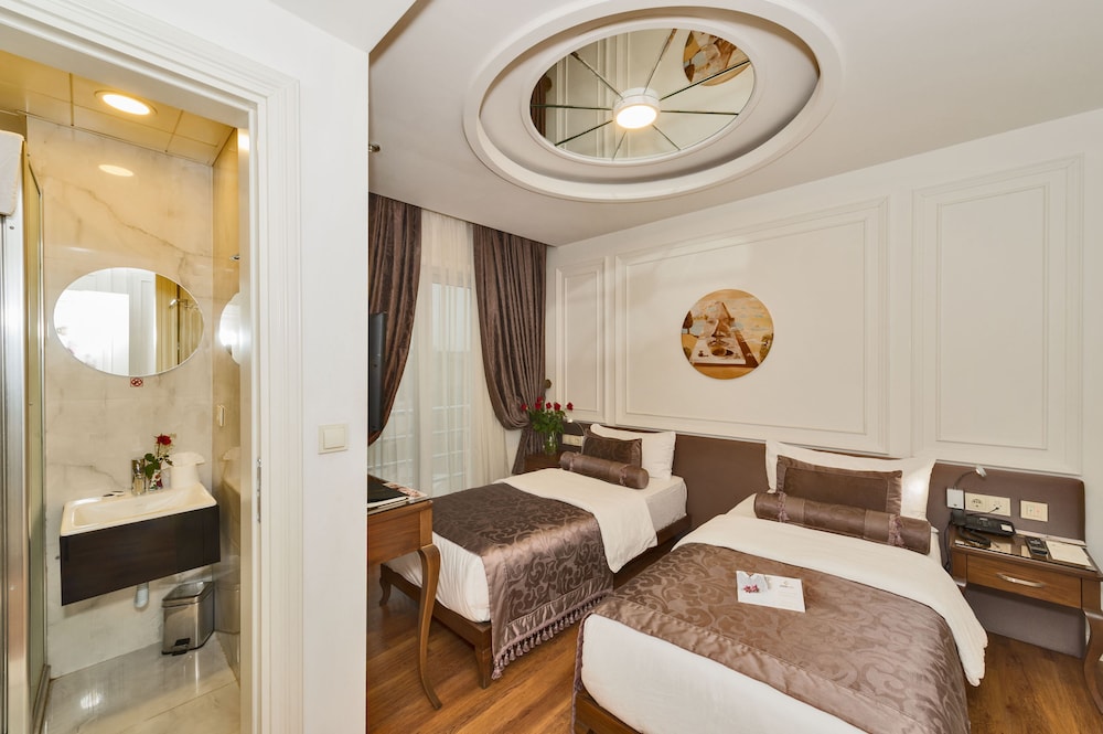 Standard Tek Büyük veya Iki Ayri Yatakli Oda photo 3