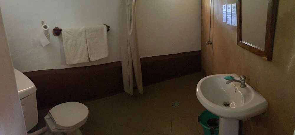 Economy Double Room photo 2